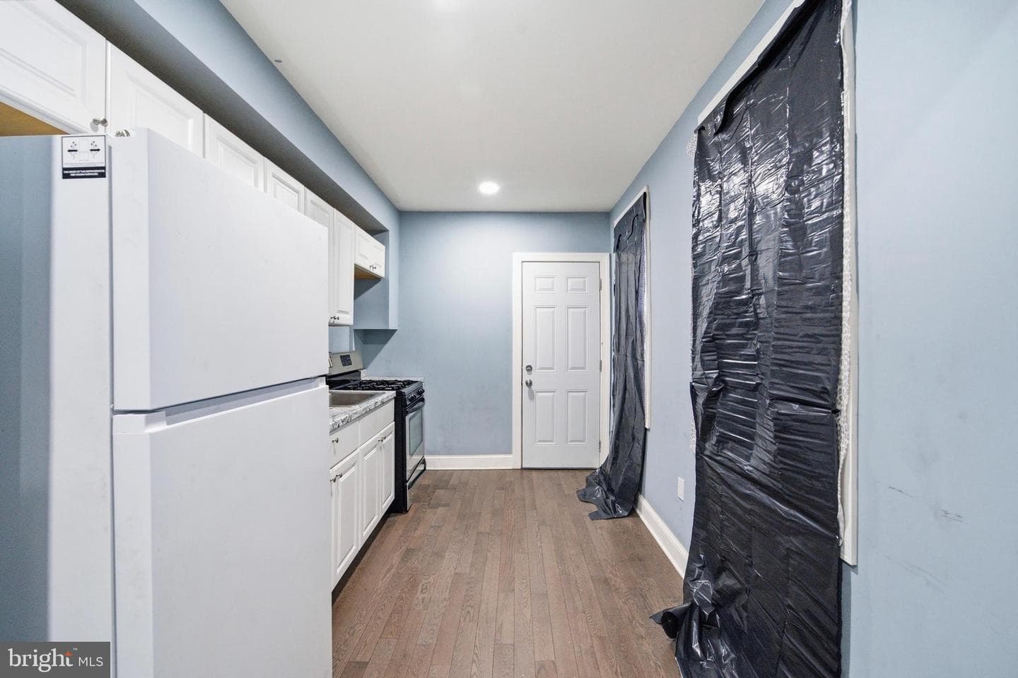 215 Calhoun S photo 6