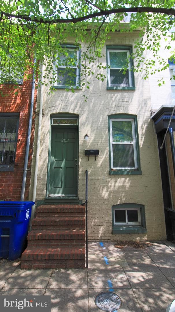 209 Penn Street photo 21