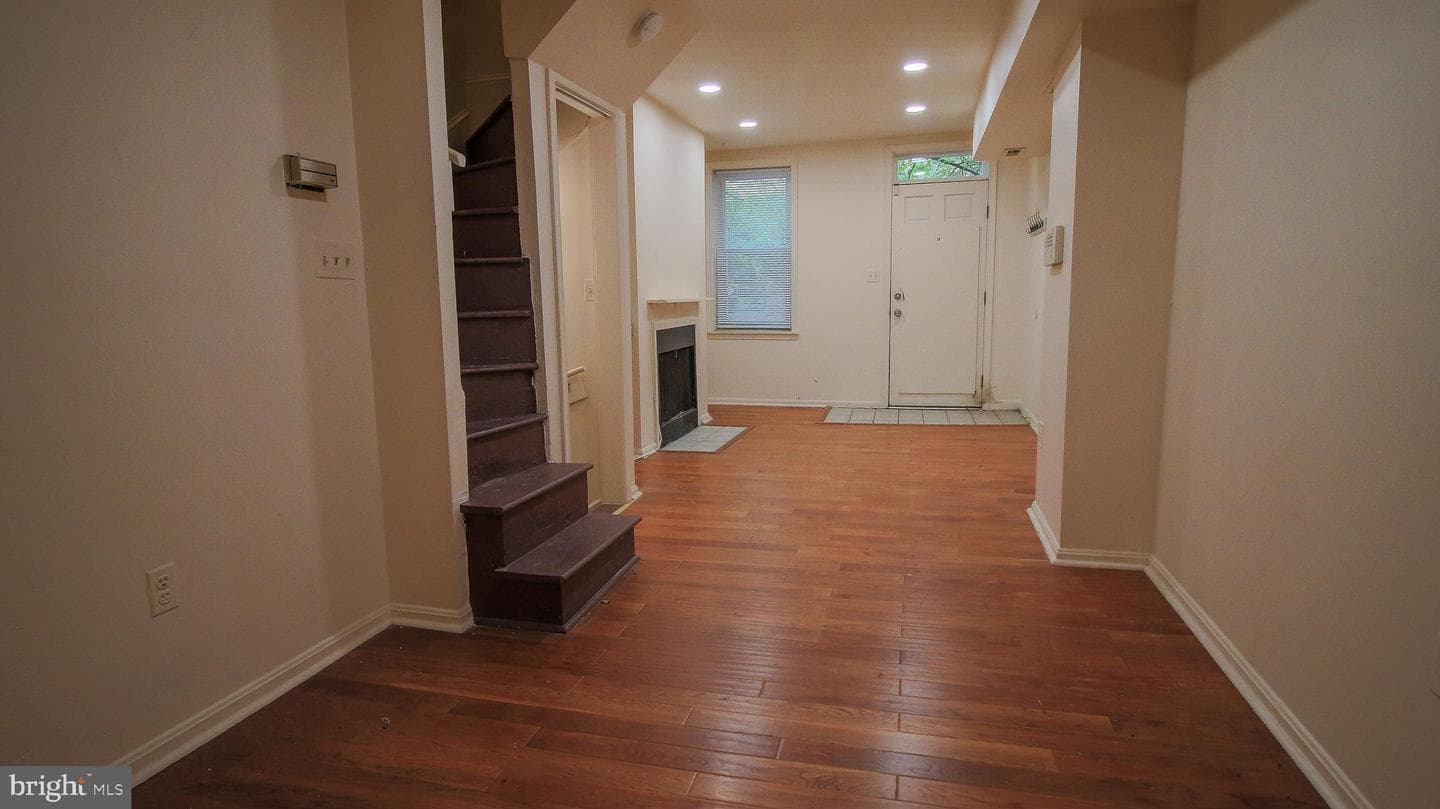 209 Penn Street photo 3