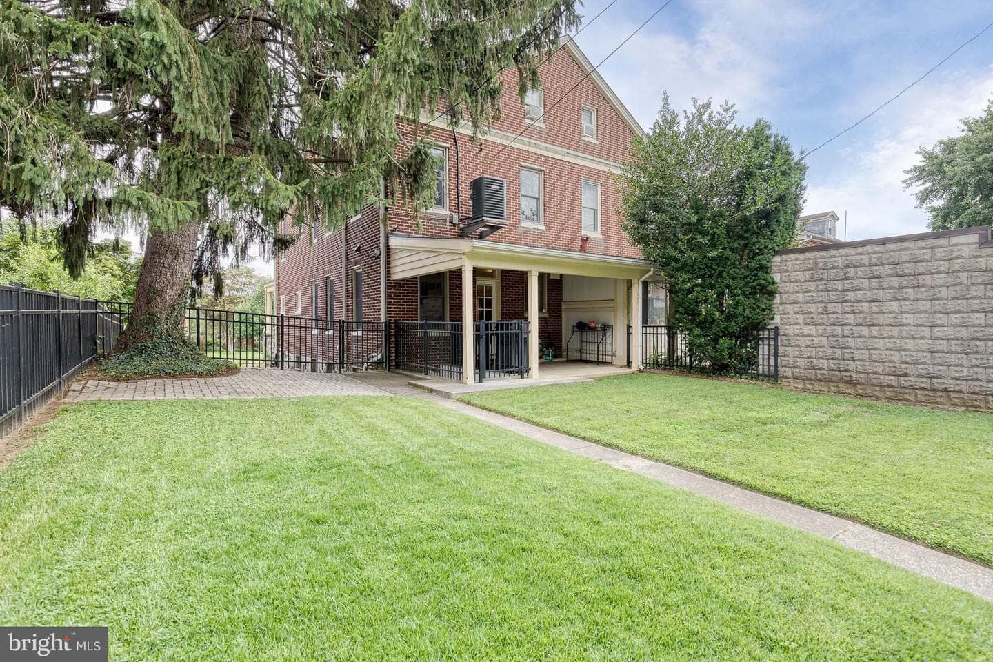 2223 Pelham Avenue photo 46