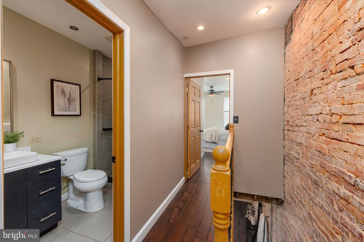 420 E Cross Street E photo 16