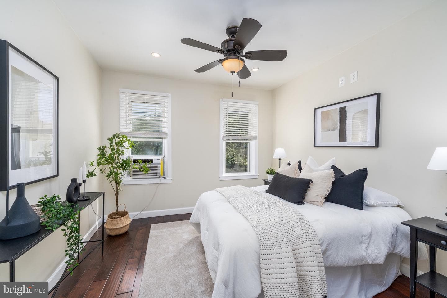 420 E Cross Street E photo 17