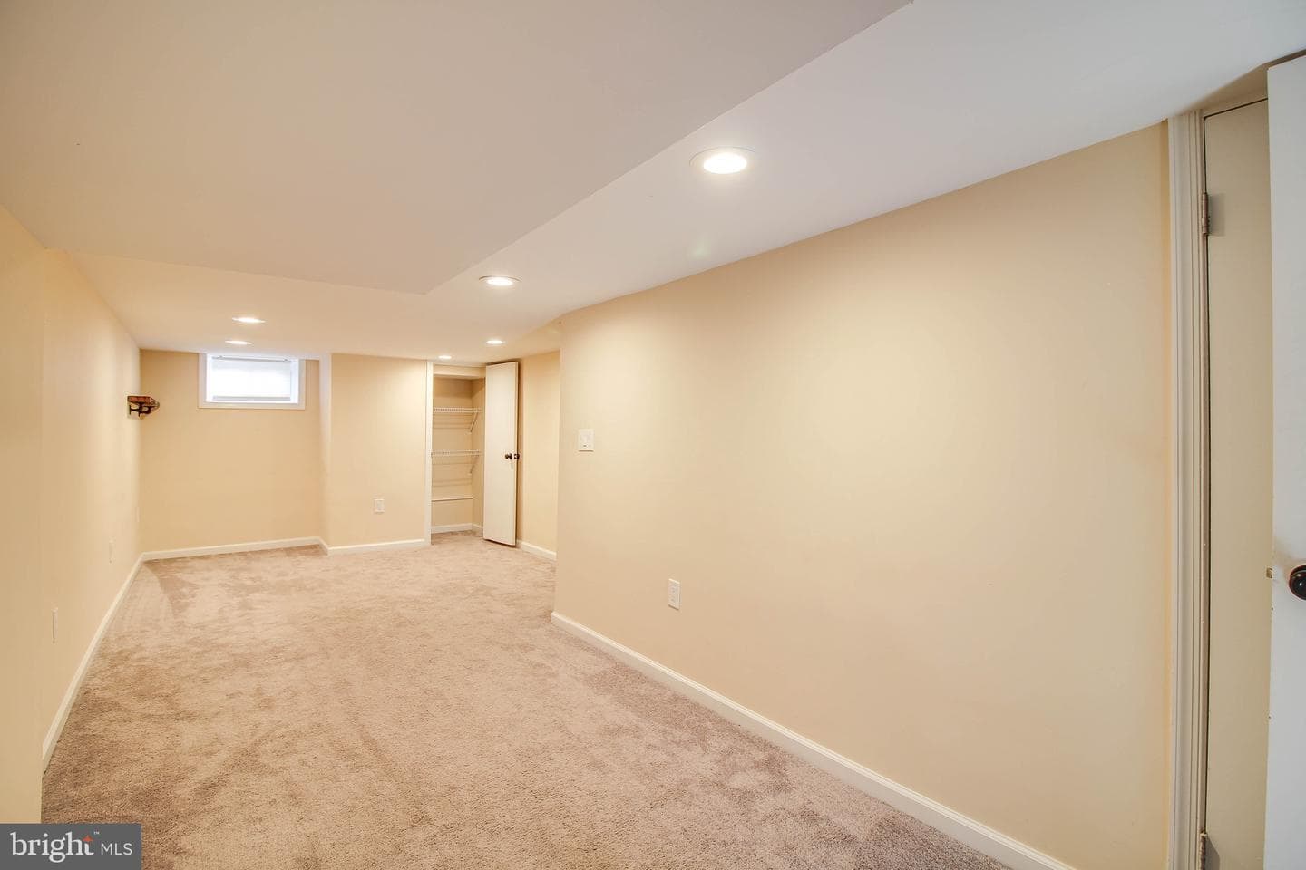 128 N Curley Street photo 28