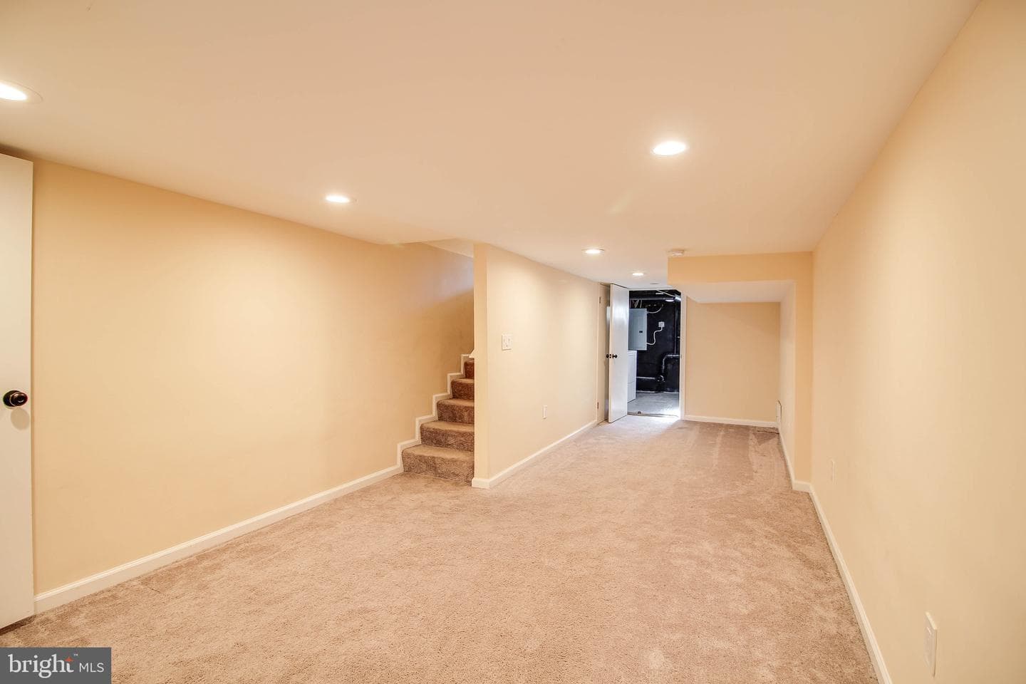128 N Curley Street photo 29