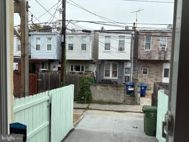128 N Curley Street photo 45