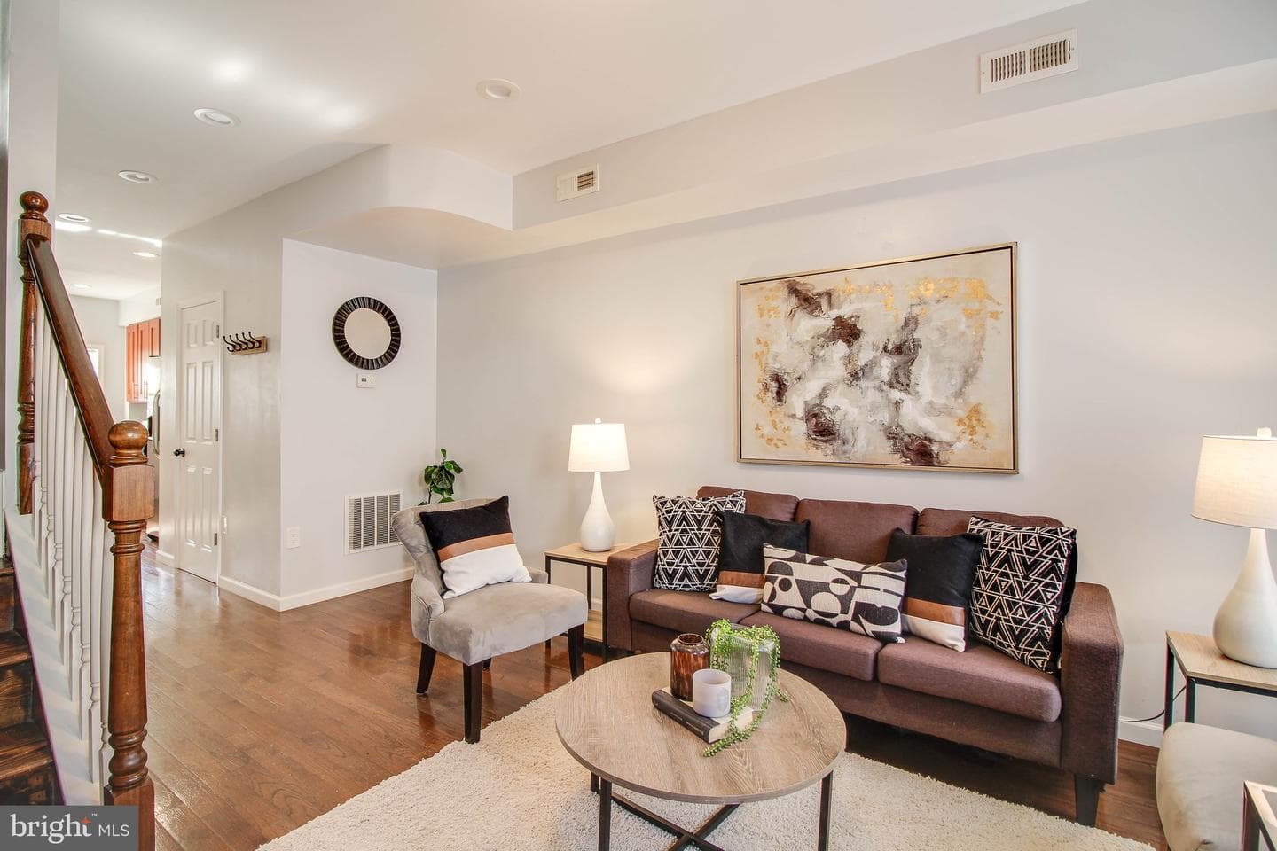 128 N Curley Street photo 5
