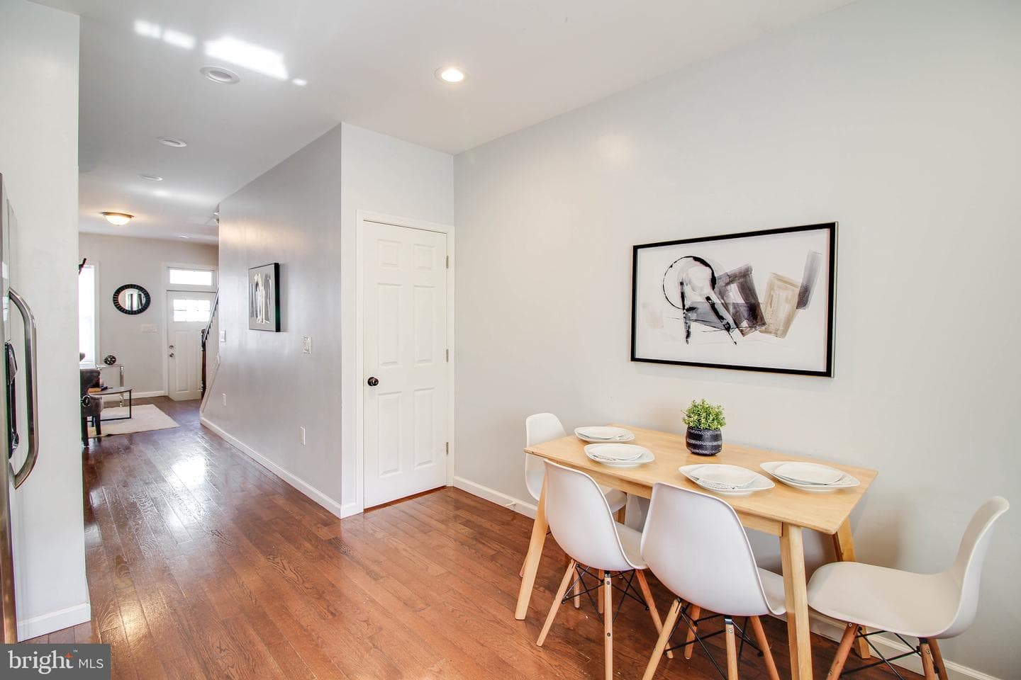 128 N Curley Street photo 9