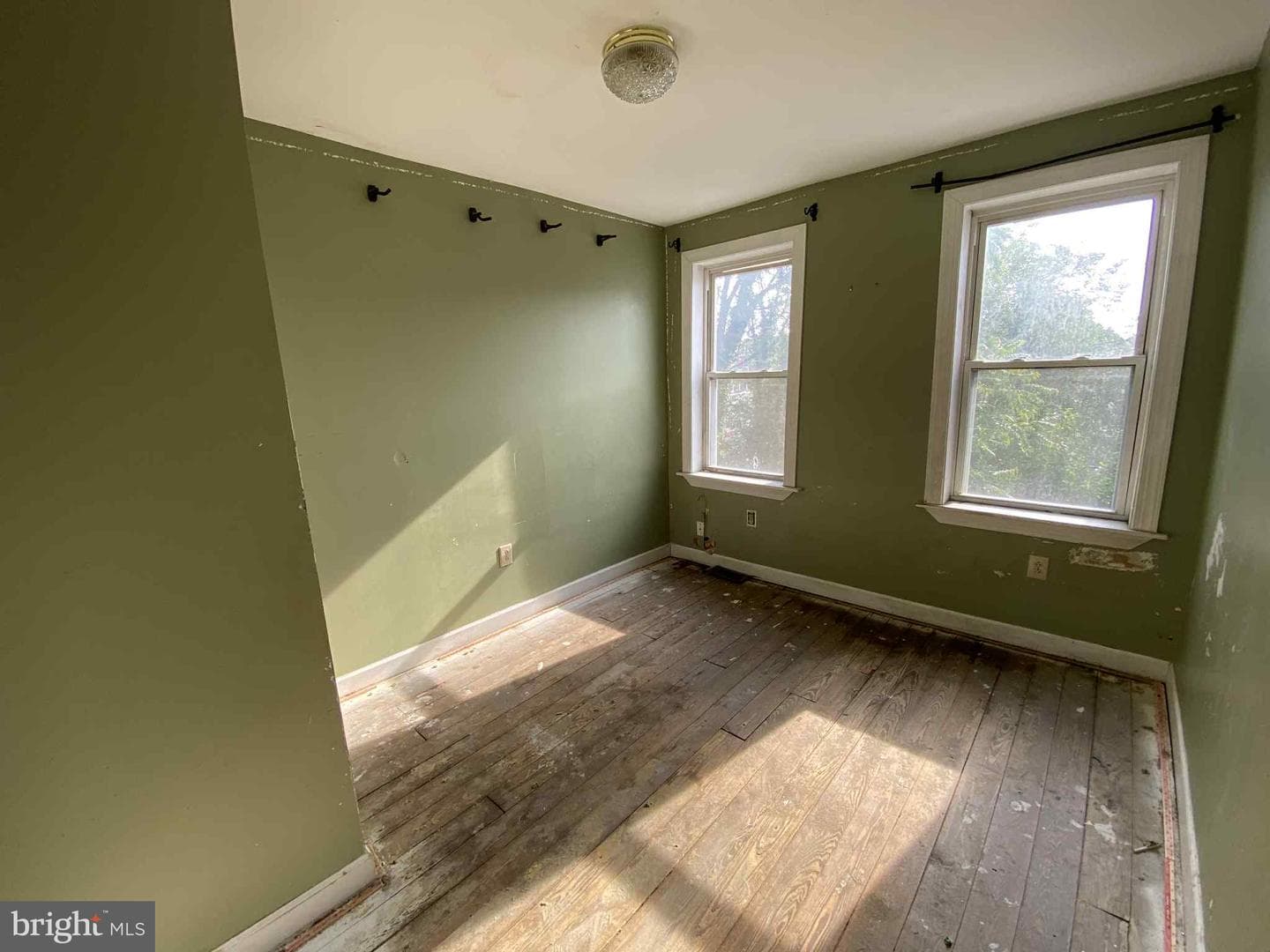 3907 Roland Avenue photo 19