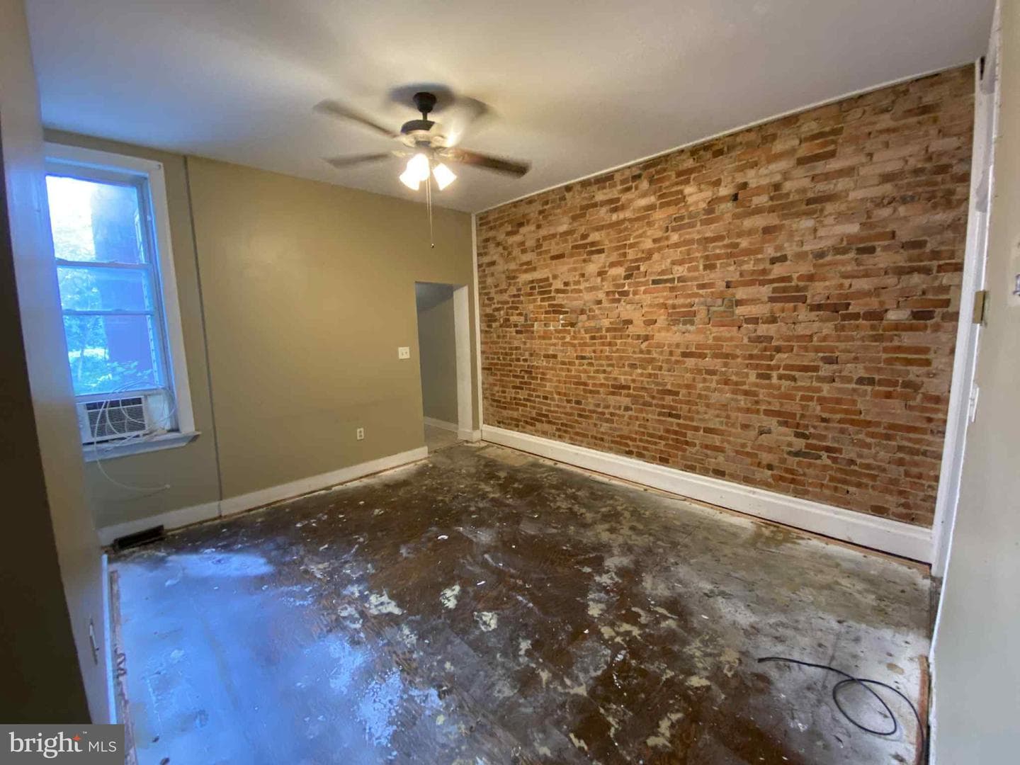 3907 Roland Avenue photo 5