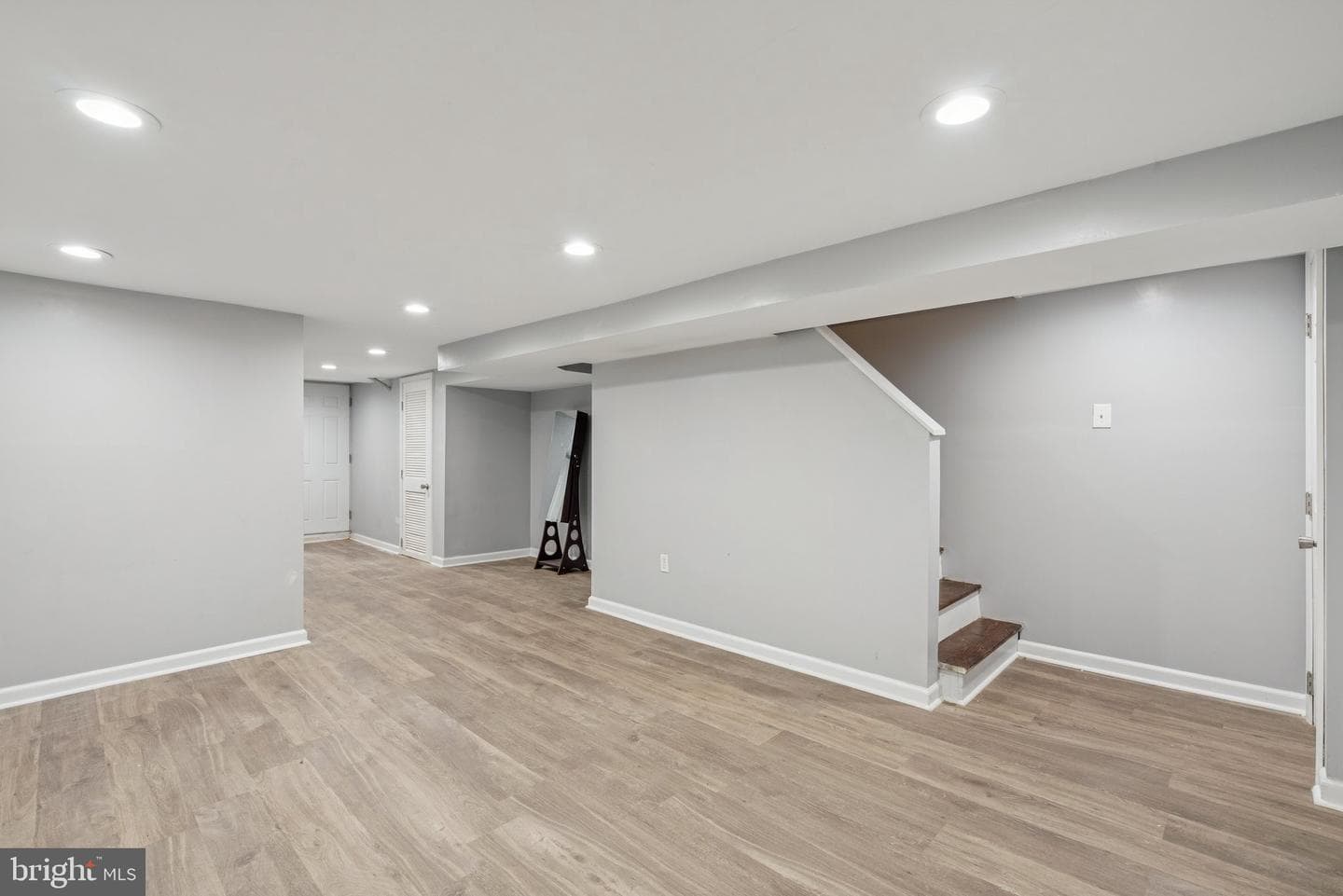 834 Glenwood Avenue photo 17