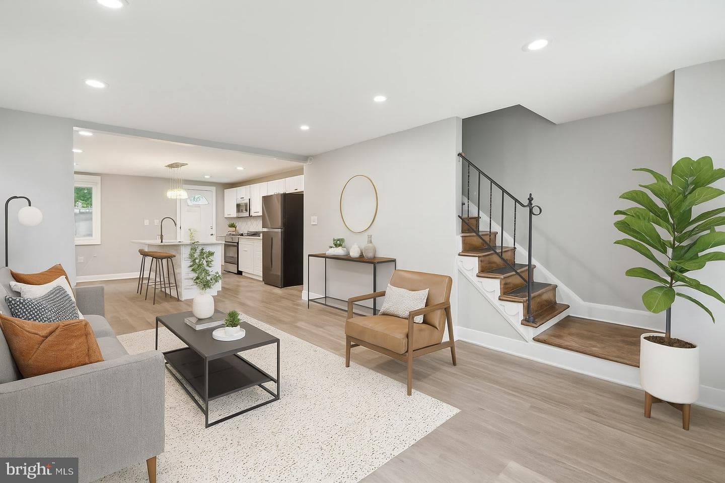 834 Glenwood Avenue photo 3