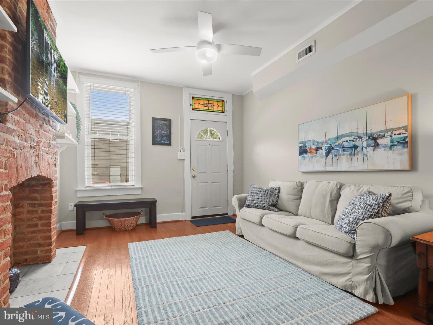2824 Dillon Street photo 6