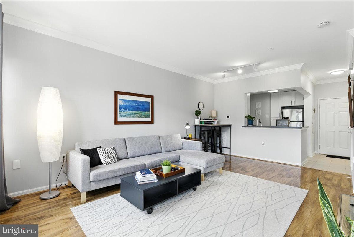 23 Pierside Drive #319 photo 12
