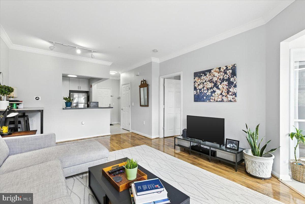 23 Pierside Drive #319 photo 14