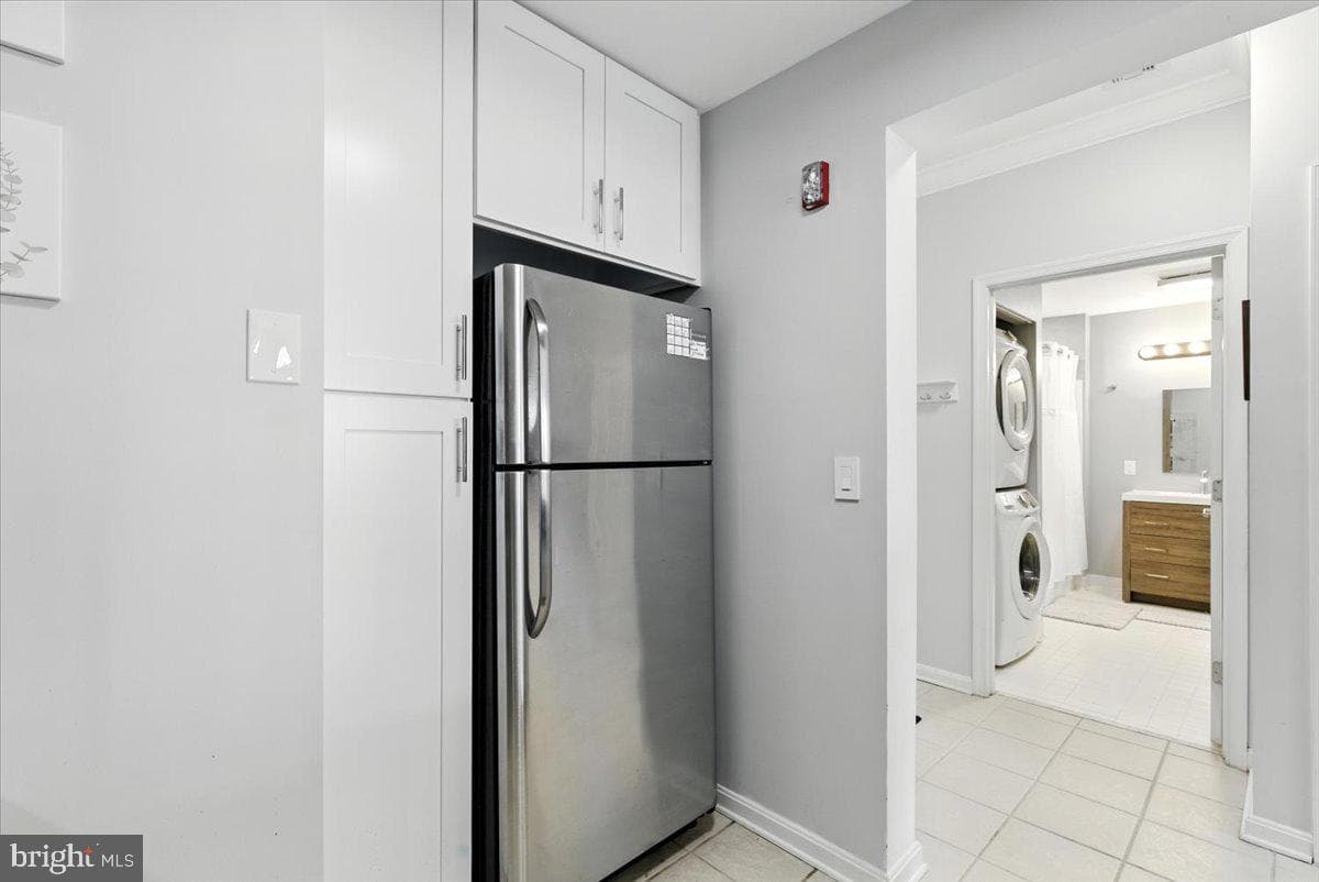 23 Pierside Drive #319 photo 7
