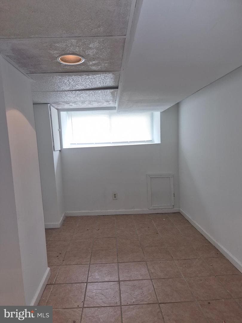 5104 Harford Road photo 15