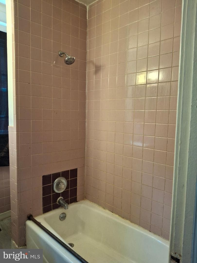 5104 Harford Road photo 24