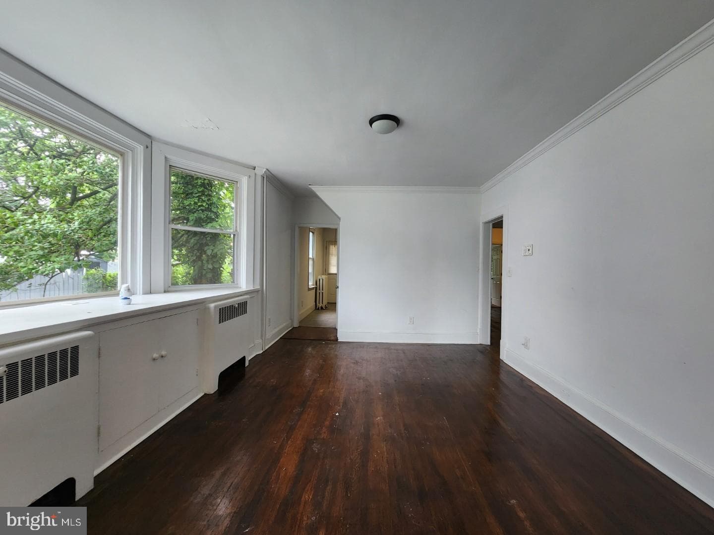 5107 Midwood Avenue photo 7