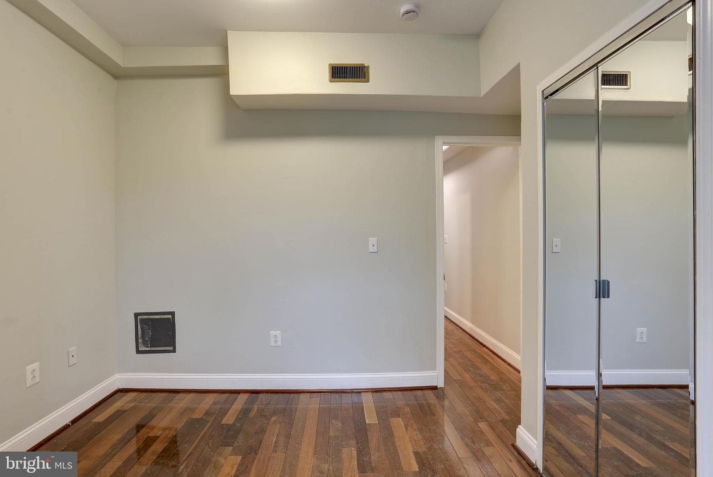 2321 Barclay Street photo 20