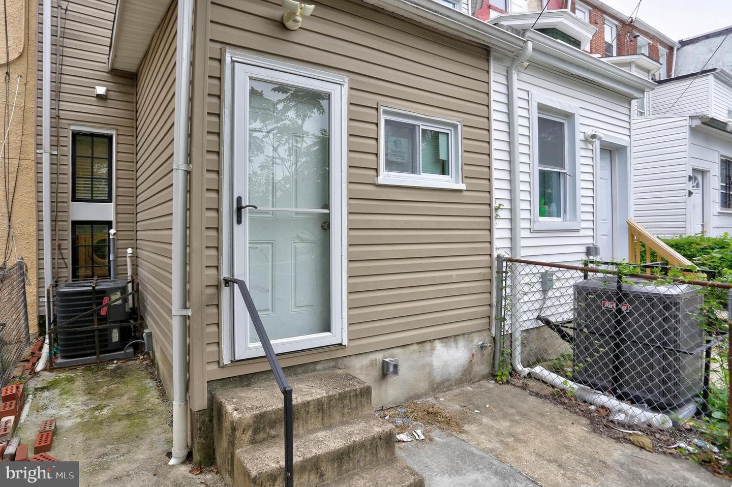 2321 Barclay Street photo 28