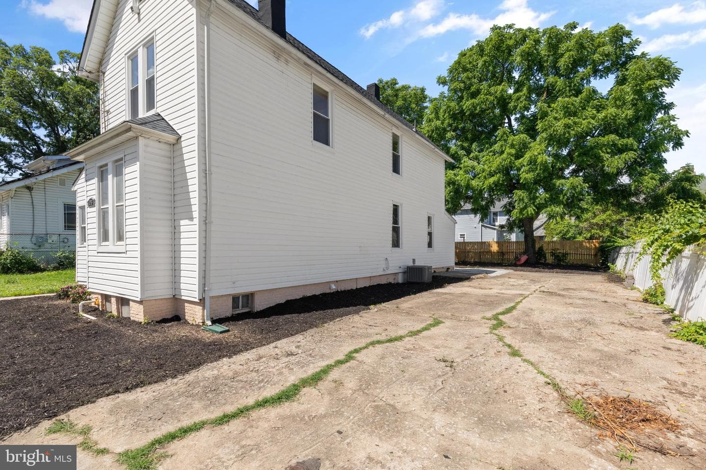 916 N Kresson Street photo 2