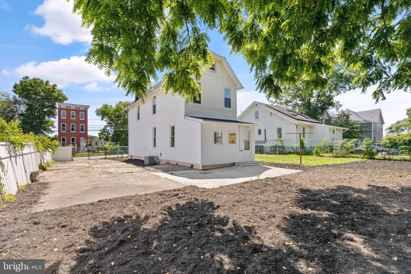 916 N Kresson Street photo 27