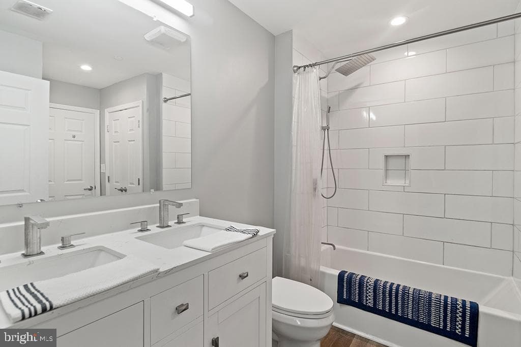 23 Pierside Drive #326 photo 24