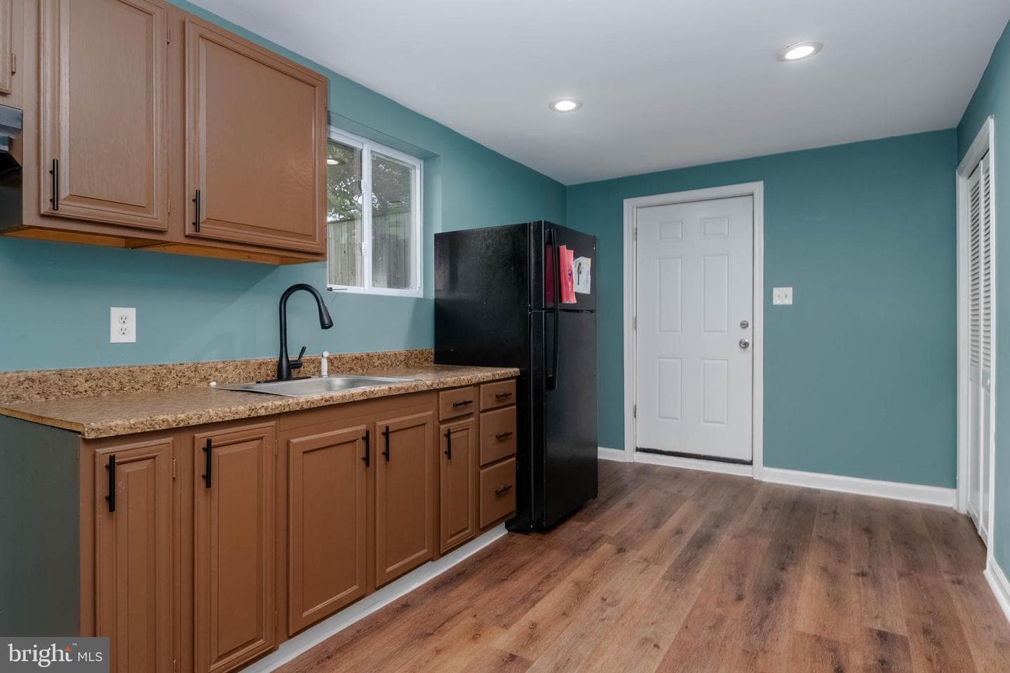 4017 Orchard Avenue photo 20