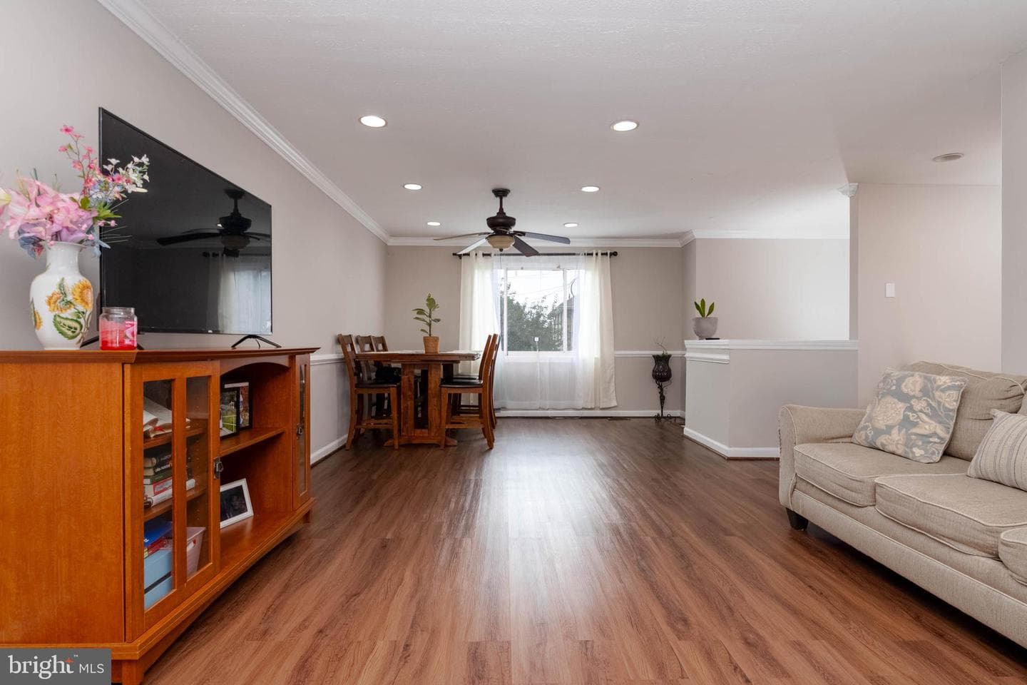 4017 Orchard Avenue photo 4