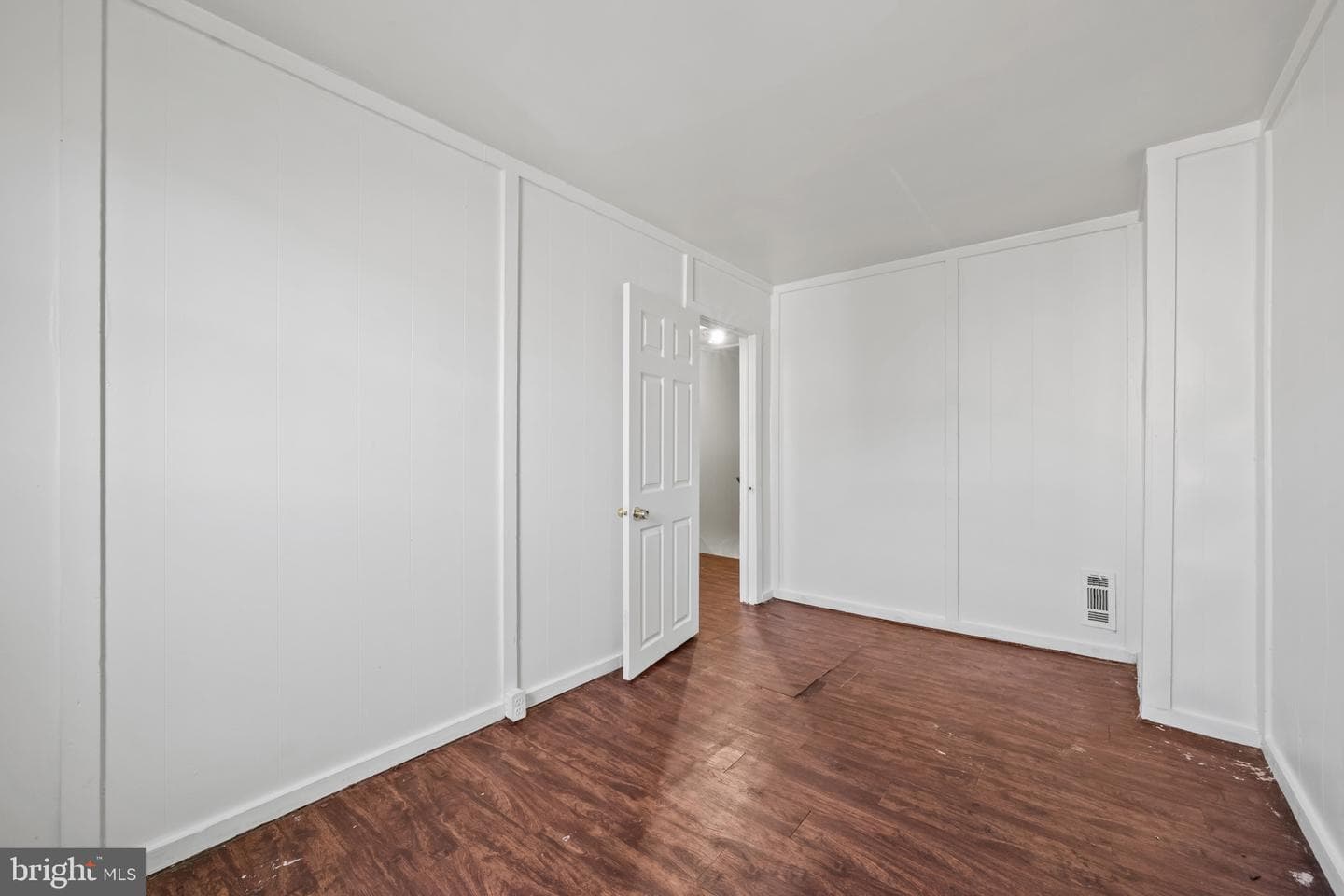220 N Luzerne Avenue photo 33