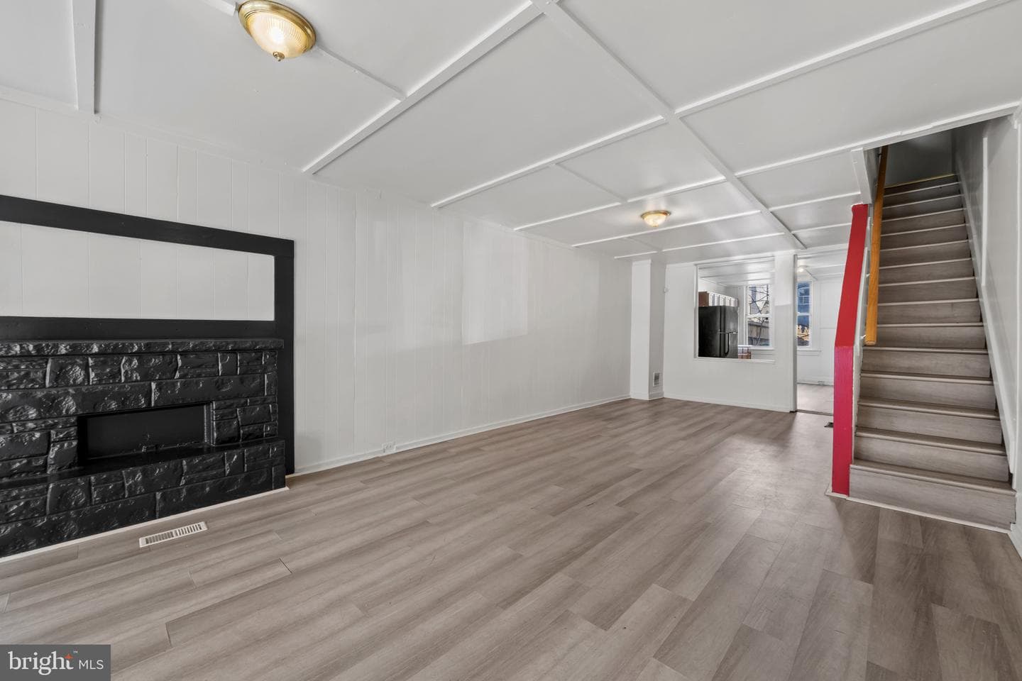 220 N Luzerne Avenue photo 8