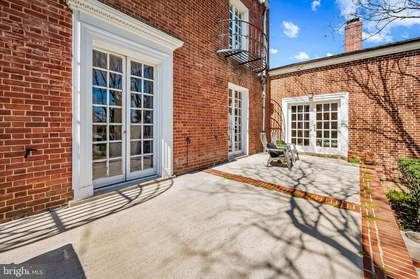 217 Wendover Road photo 49