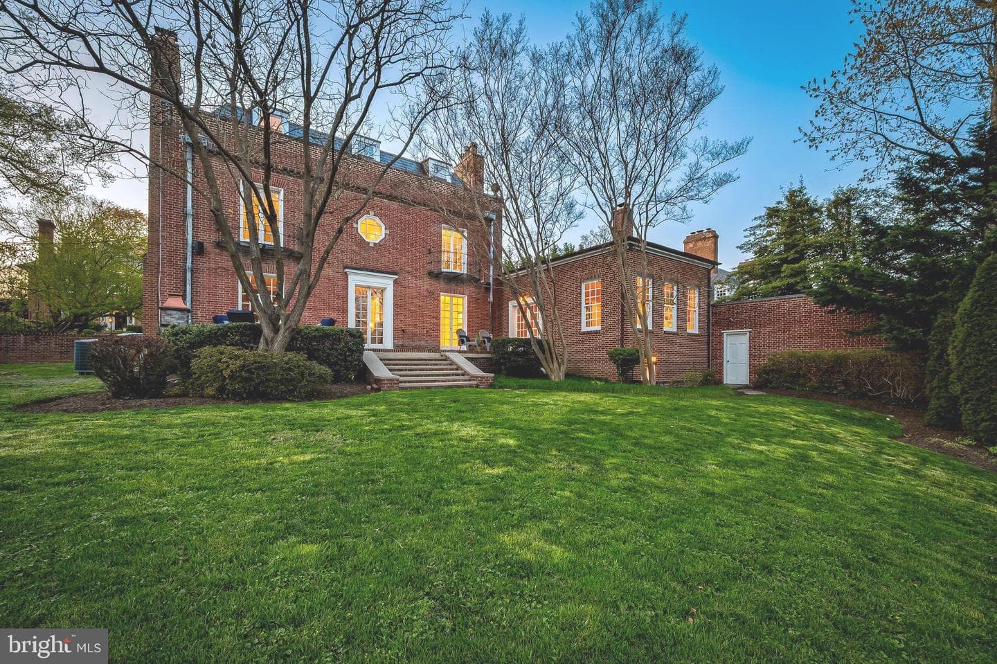 217 Wendover Road photo 57