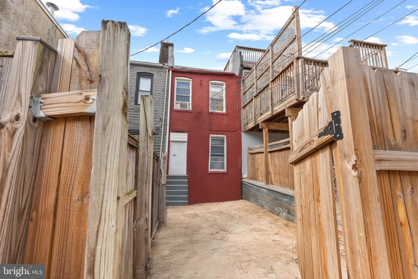 119 N Curley Street photo 10