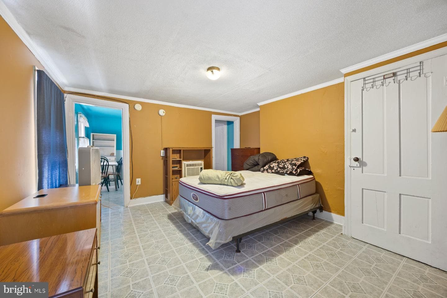 1725 Hollins Street photo 13