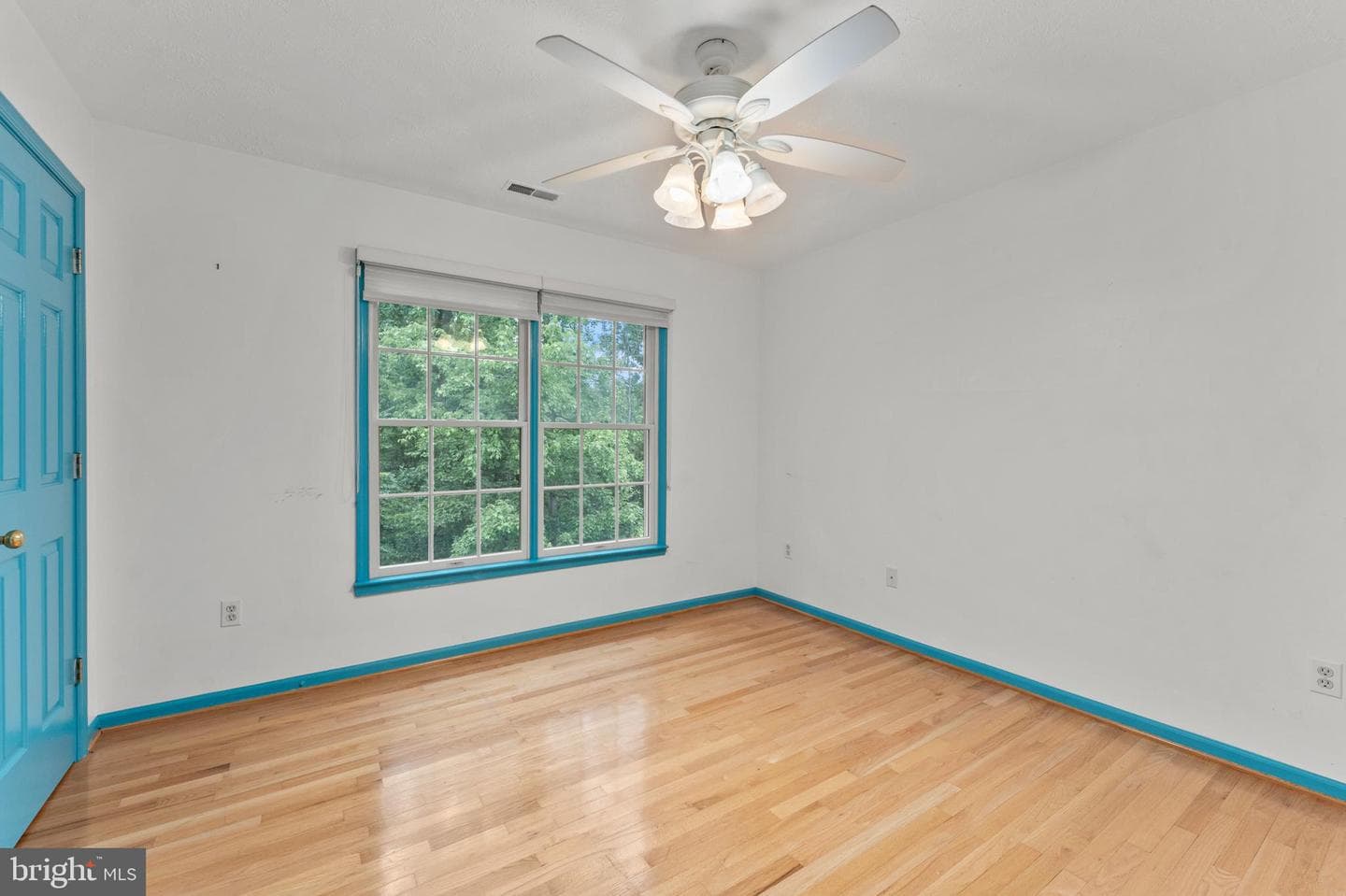 5110 Yellowwood Avenue photo 18