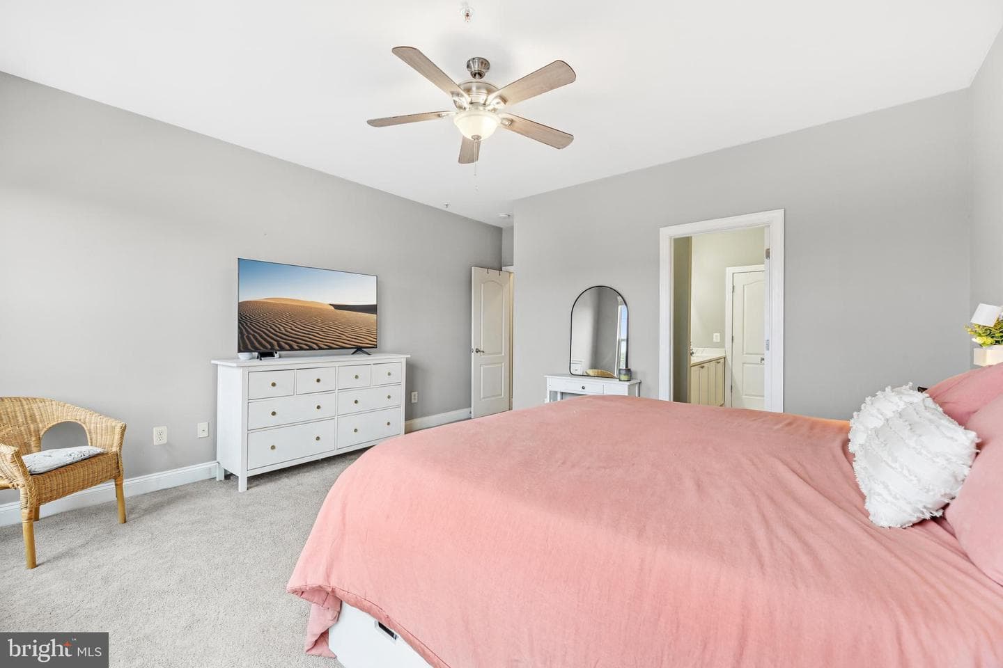 3905 Fleet Street photo 17