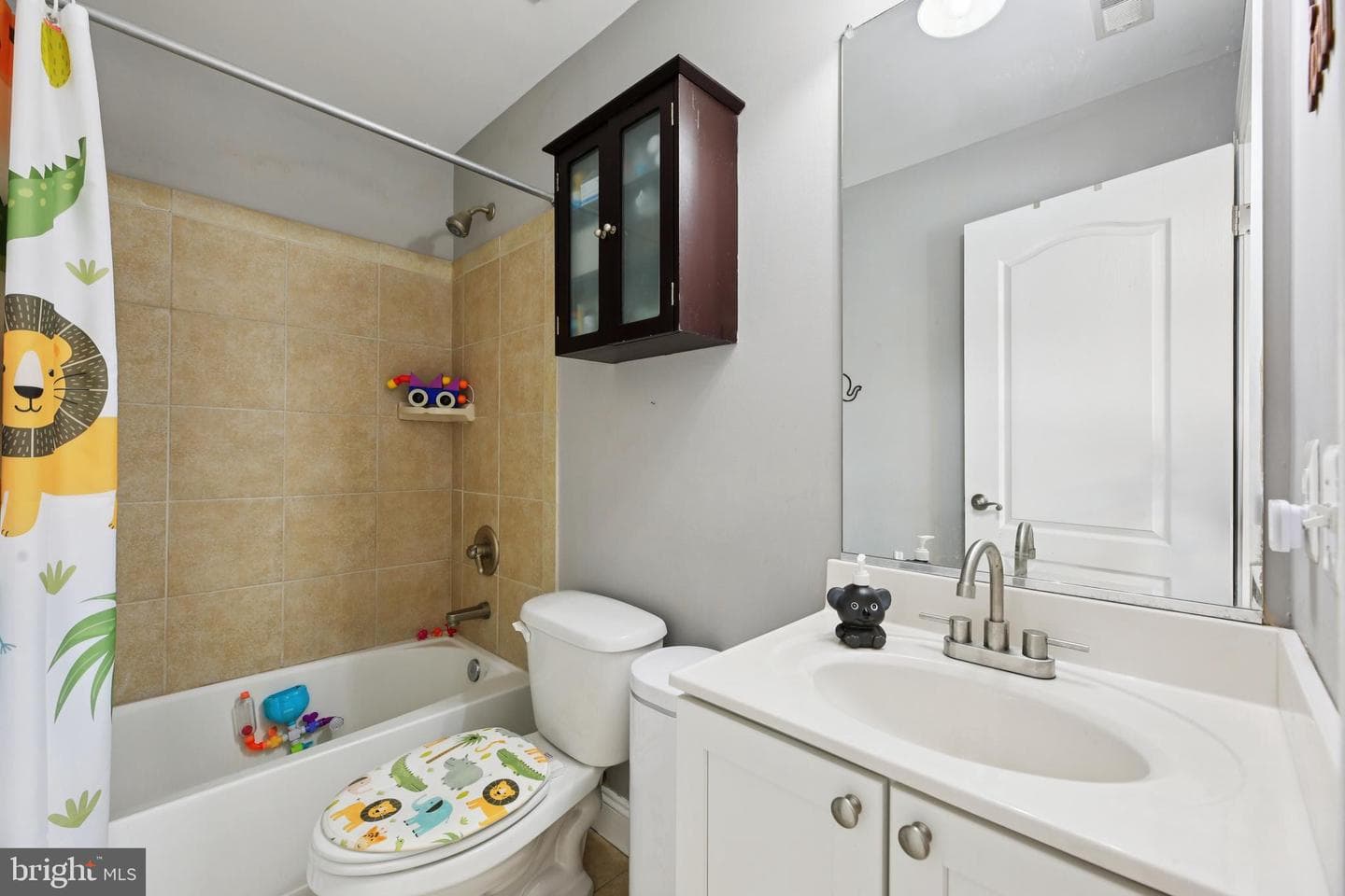 3905 Fleet Street photo 22