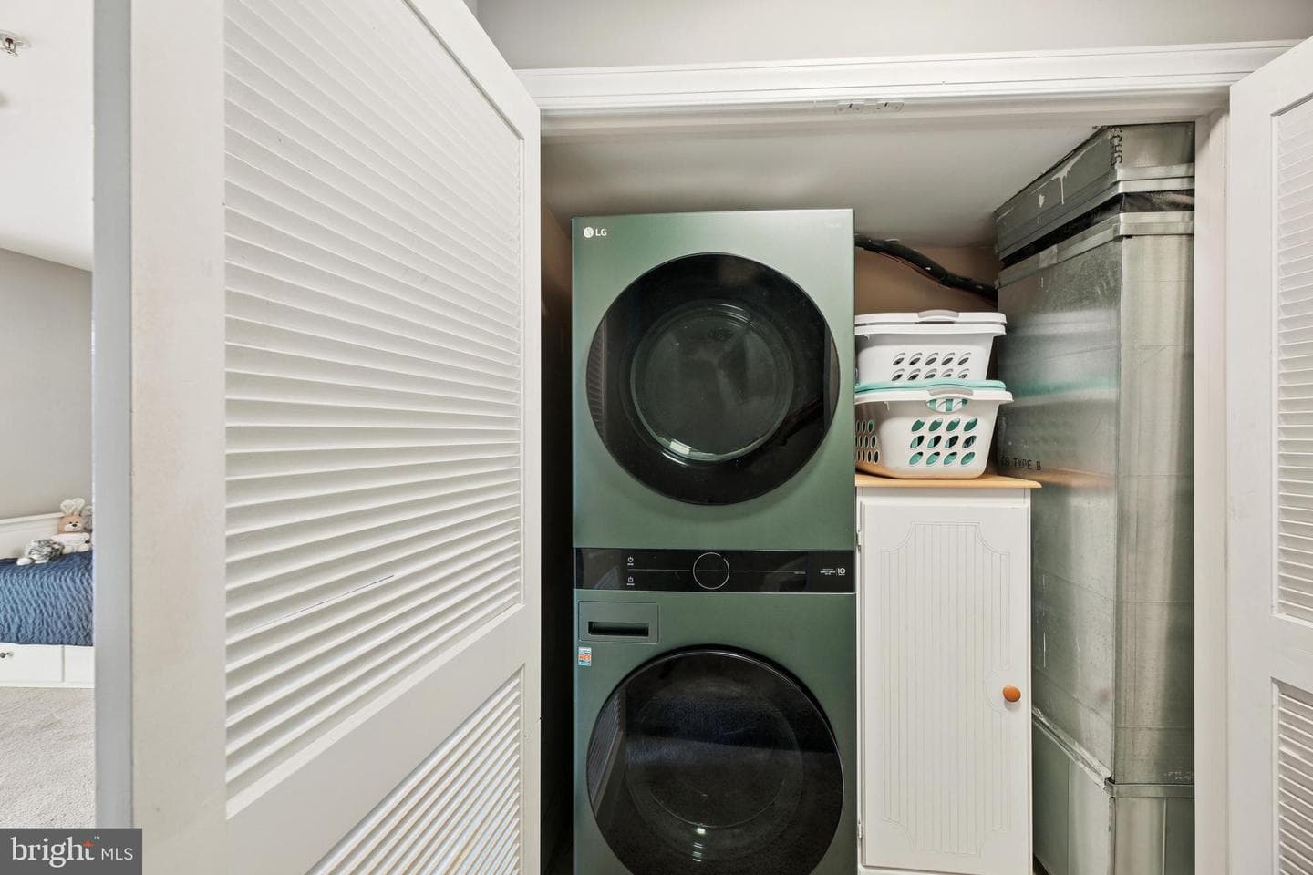 3905 Fleet Street photo 32