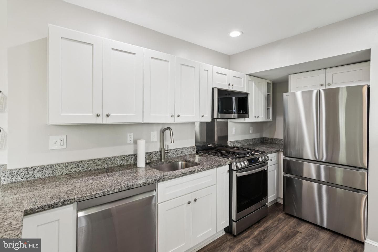 3103 Batavia Avenue photo 10