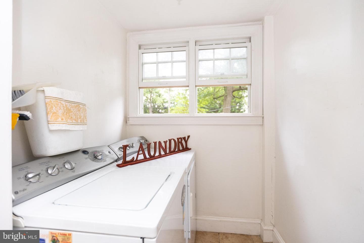 4511 Roland Avenue photo 21