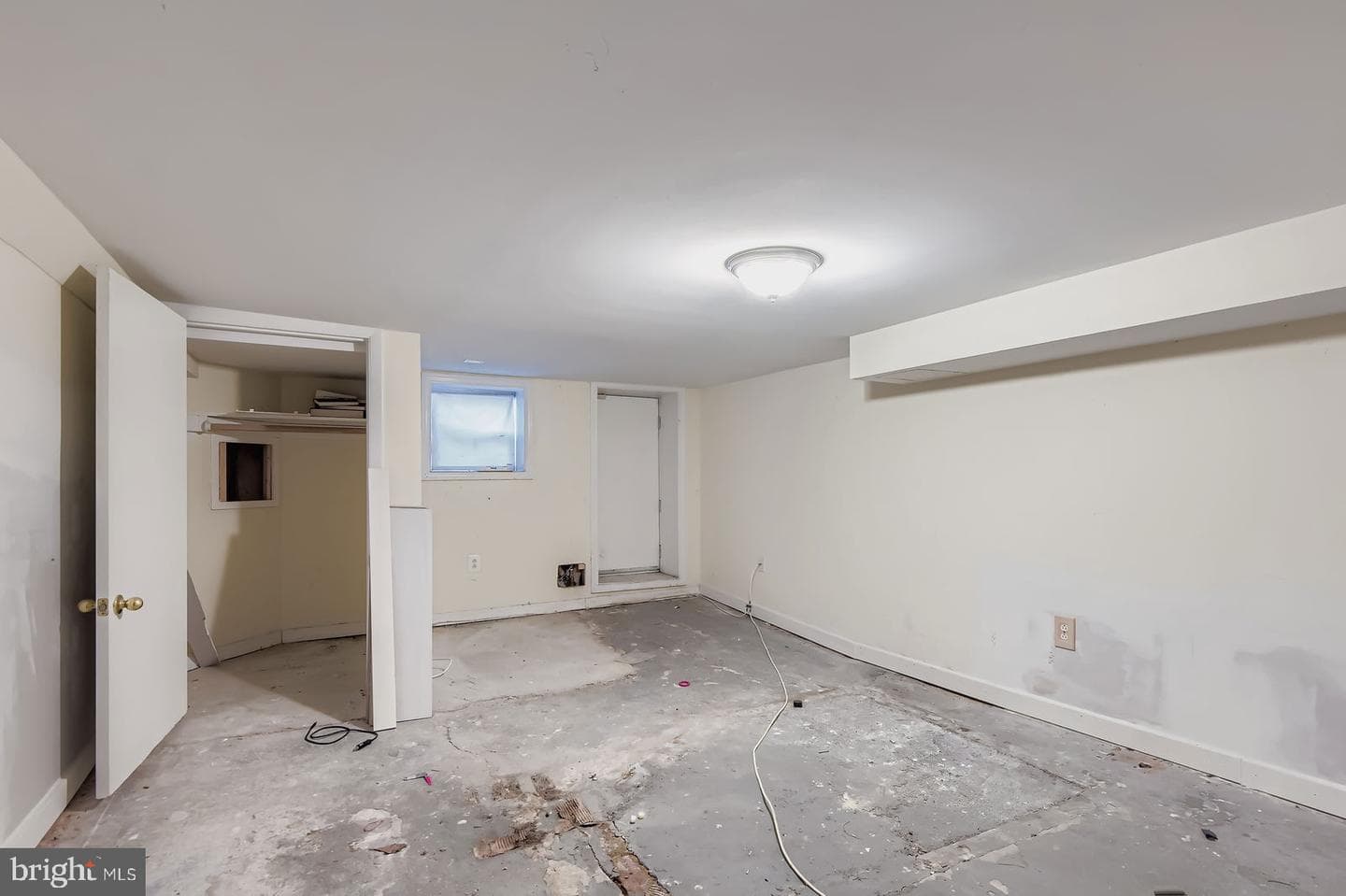 2535 N Howard Street photo 24