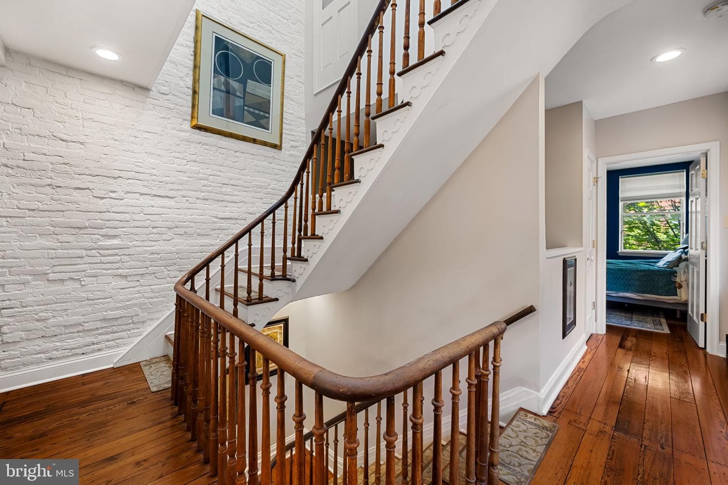 107 W Lee Street photo 49