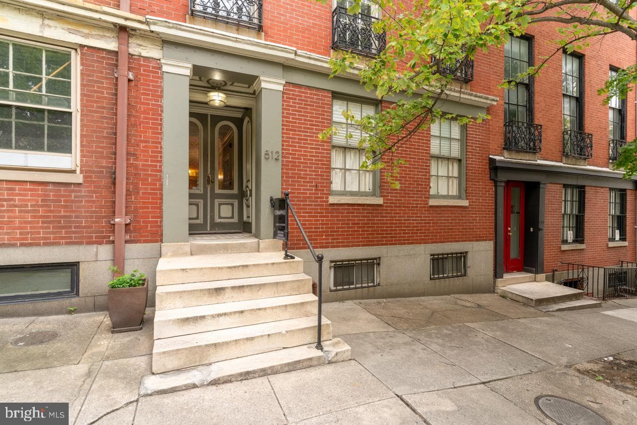 512 Cathedral Street #3 photo 3