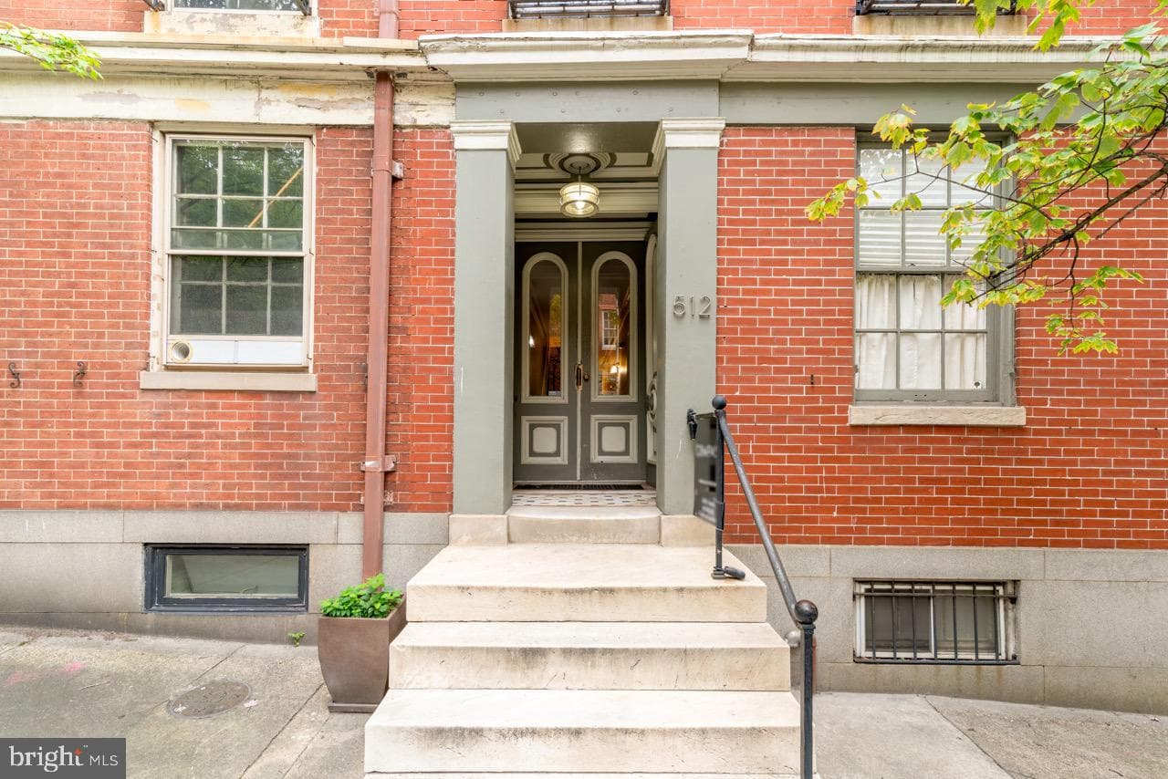 512 Cathedral Street #3 photo 4