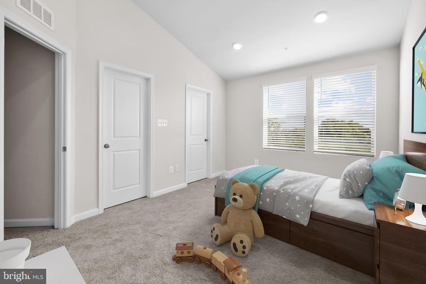640 Mozart Way photo 26