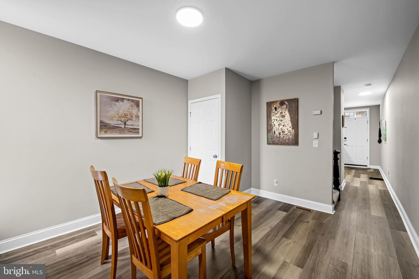 2233 Jefferson Street photo 8