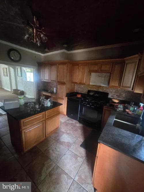 2711 W Fairmount Avenue photo 2
