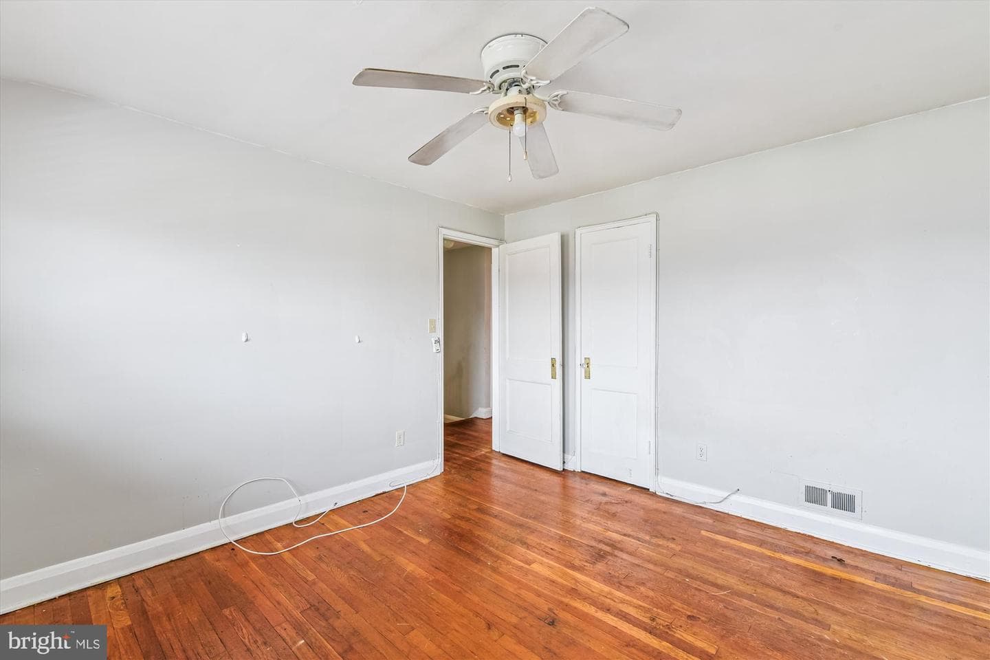 5755 Maplehill Road photo 11