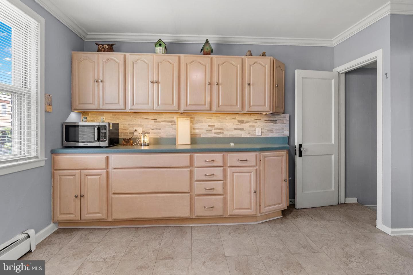 1340 W 37th Street photo 8